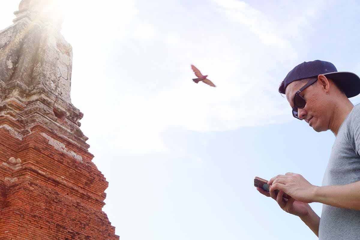 Travel smart abroad hero